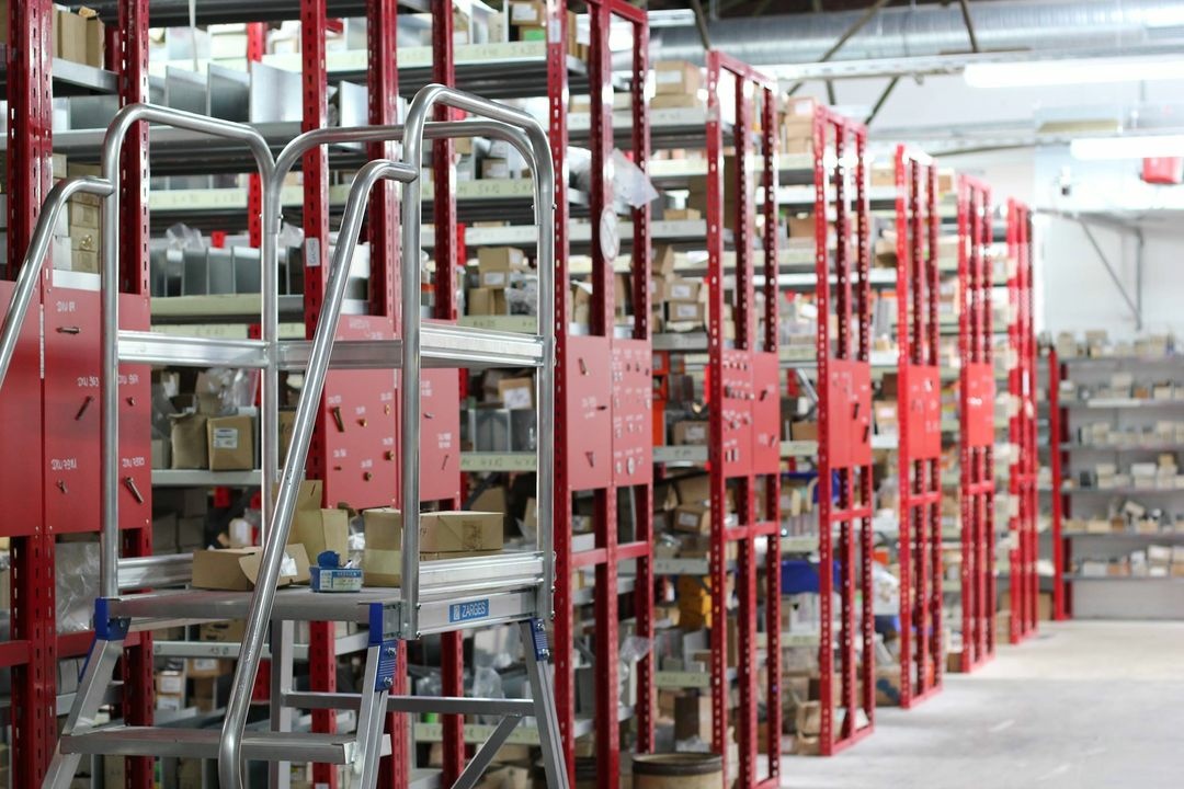 Service von Schrauben Figge Service von Schrauben Figge